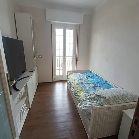 Lägenhet La Casa Di Max Riva Ligure